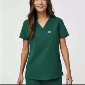 Figs Hunter Green Scrub Set